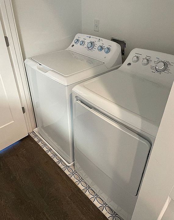 1st image of 405 Marshall St Unit 4