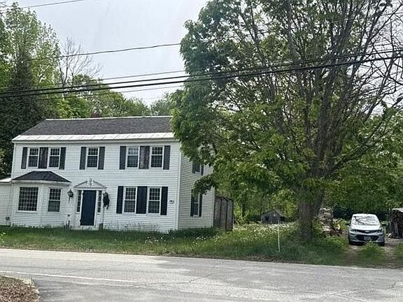 2nd image of 216 Main St