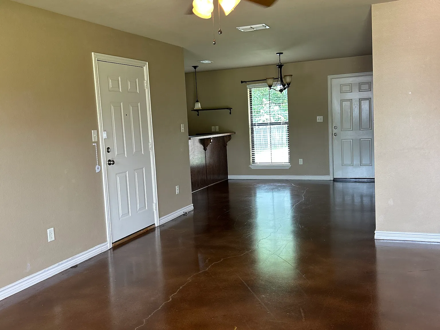13333 Country Meadow Ln — Photo 2