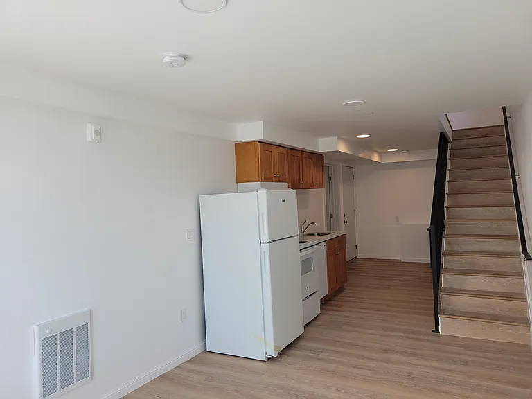 2400 17th Ave — Photo 11