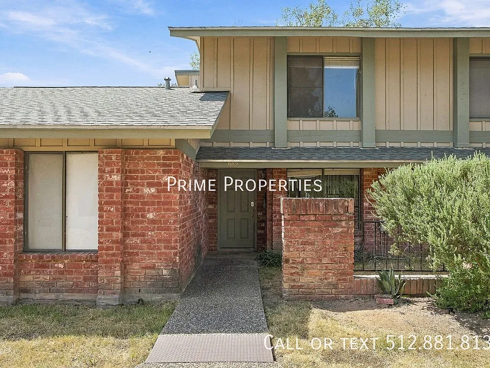 902 Park Village Cv