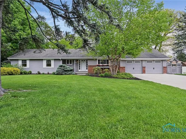 125 Carolin Ct, Perrysburg, OH 43551