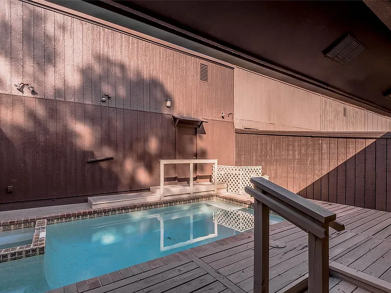 514 Hickory St — Photo 34