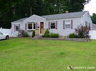 2 Audrey Ln, Enfield, CT 06082