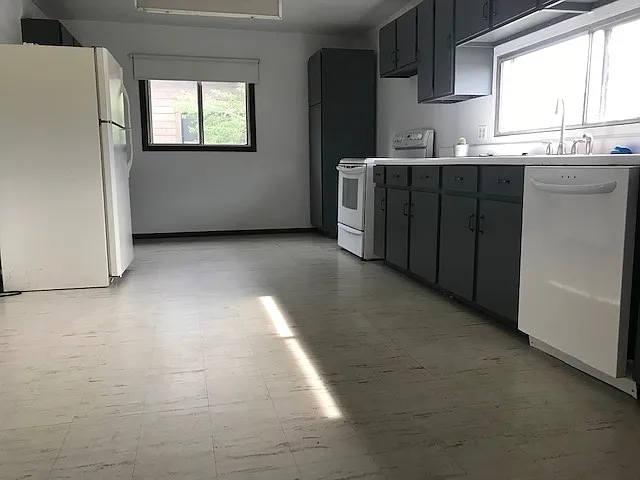 2701 S Grant St — Photo 2