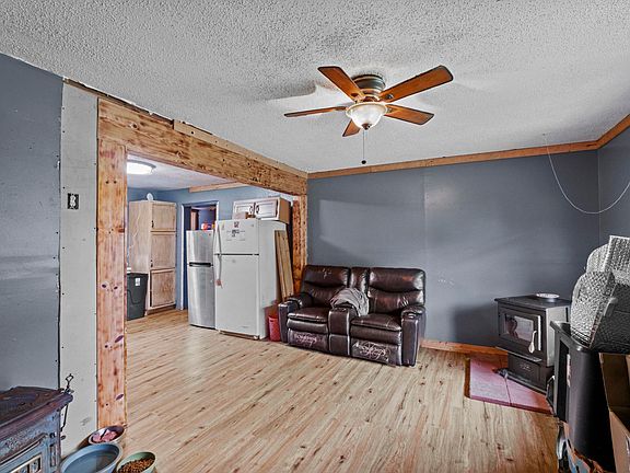 4th image of 288 Woodlawn Rd