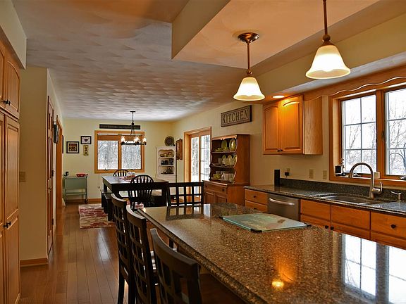 4th image of 5031 N Ravenswood Dr