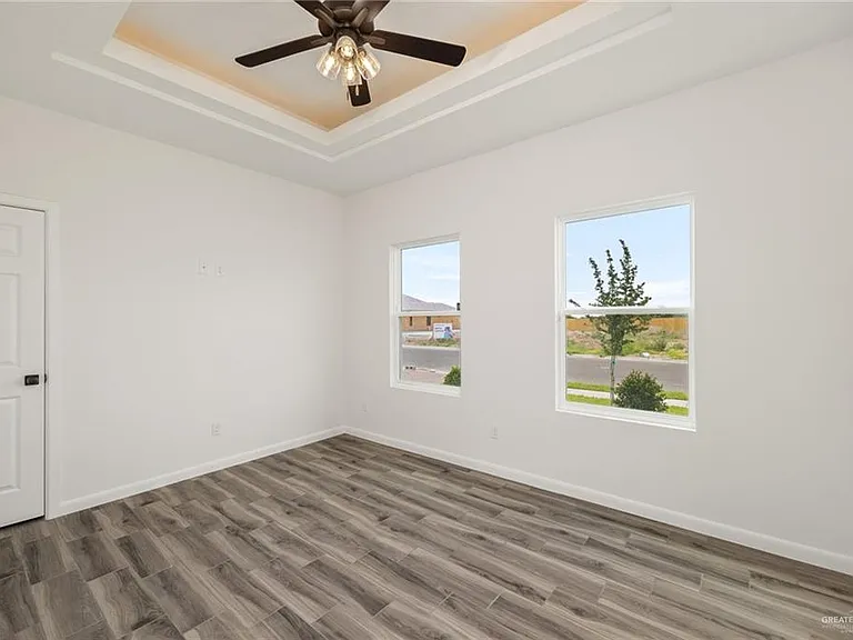 1010 Azalea St — Photo 10