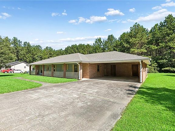 2nd image of 19207 Carters Ln
