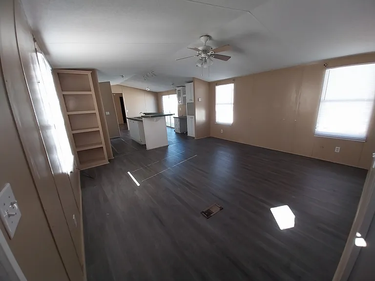 Sunset Ridge MHC — Photo 123