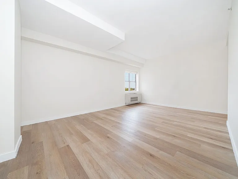 75-25 153rd St #710 — Photo 11