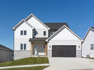 19106 Fir St, Gretna, NE 68028