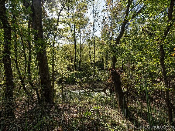 3rd image of 403238 E 1250th Rd