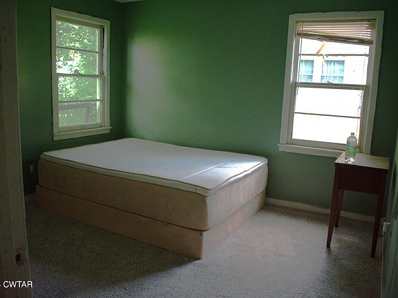 5th image of 1344 Elliott St