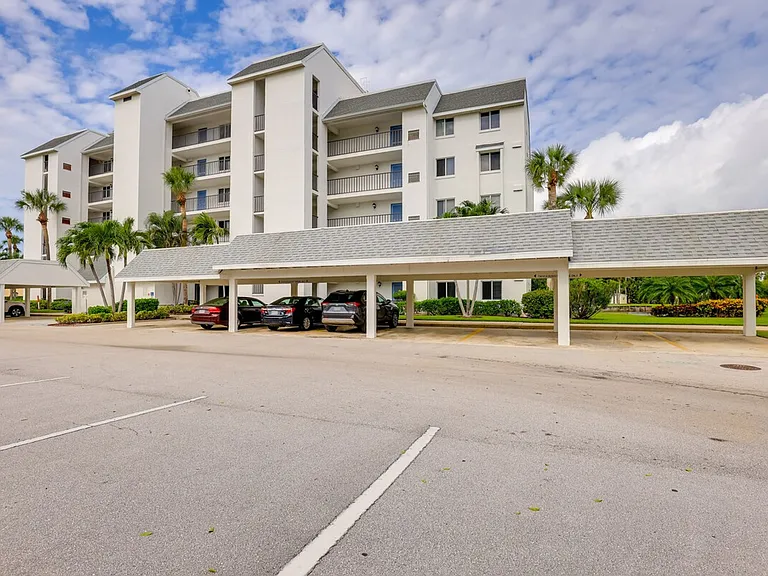 2400 S Ocean Dr #ID1385632P — Photo 18