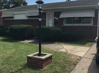3291 Maple Dr, Melvindale, MI 48122