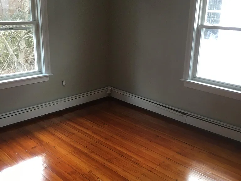 394 Centre St #3 — Photo 5