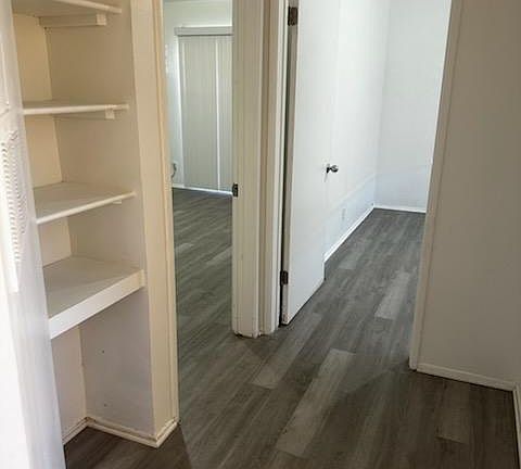 2nd image of 231 Sonora Dr #231