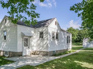 2210 12th St SW, Cedar Rapids, IA 52404