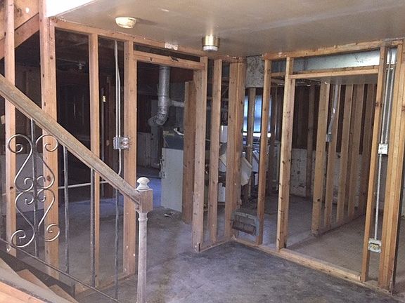 2nd image of 22522 Jeffery Ave