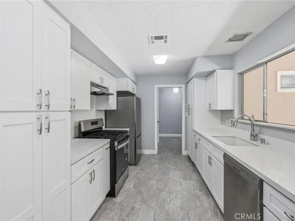 24673 Barton Rd, Loma Linda, CA 92354