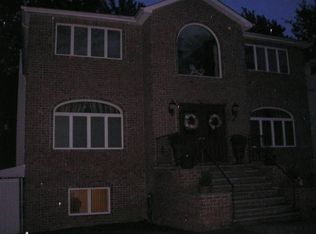 52 Acorn St, Staten Island, NY 10306