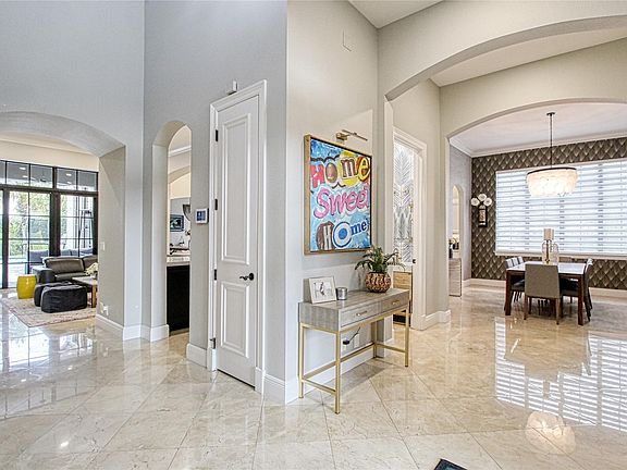 5th image of 9551 Eden Manor