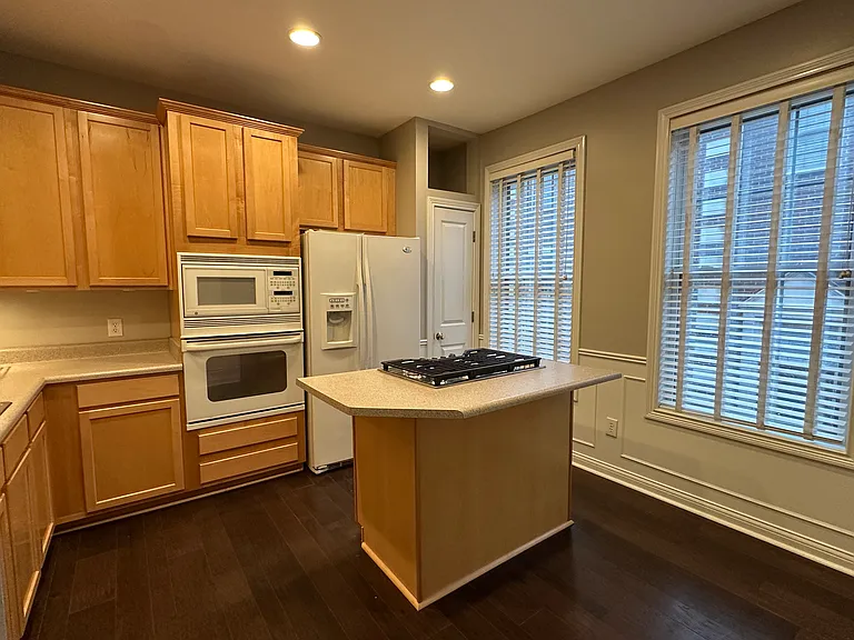 344 Miami St — Photo 18