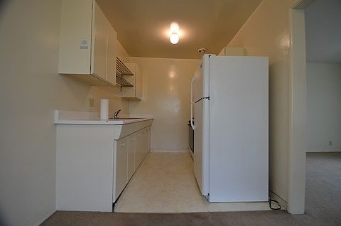2nd image of 261 S Hudson Ave APT 11