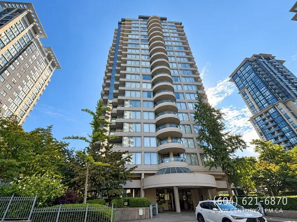 13383 108th Ave #2103, Surrey, BC V3T 5T6