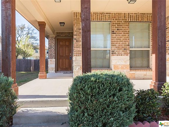 3rd image of 7009 Golden Oak Ln