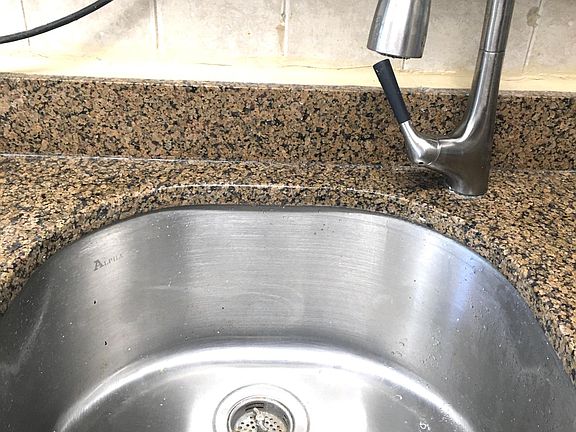 extra deep sink with upgraded faucet