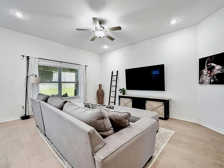 757 Cherrystone Loop — Photo 9