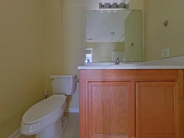 905 Hanahan Ct #1B — Photo 14