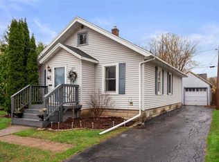 1913 N Superior St, Appleton, WI 54911