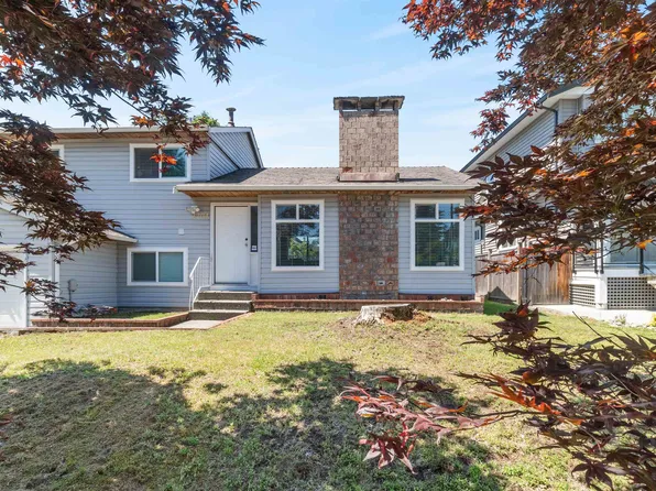 1204 Nestor St, Coquitlam, BC V3E 1H6