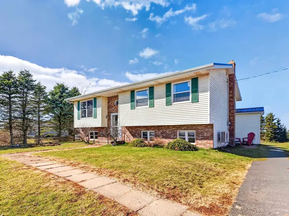 816 Route 225, Hampshire, PE C0A 1Y0