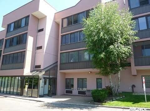 1st image of 800 Willis Ave APT 219