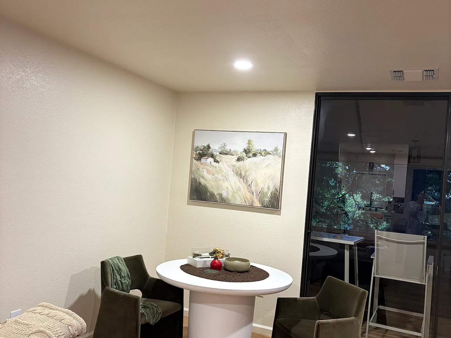 2 bed, 950 sqft, $2,500 — Photo 3
