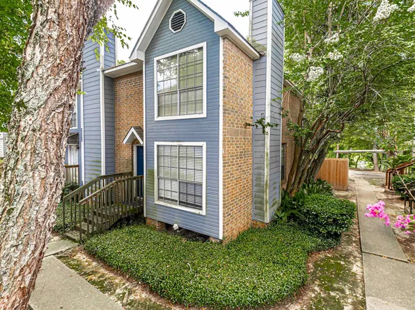 66 Stokes Ct, Baton Rouge, LA 70808