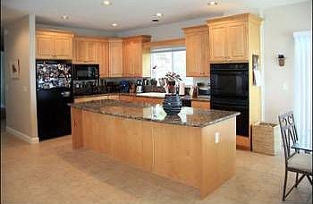 3rd image of 3139 E Old Mill Cir