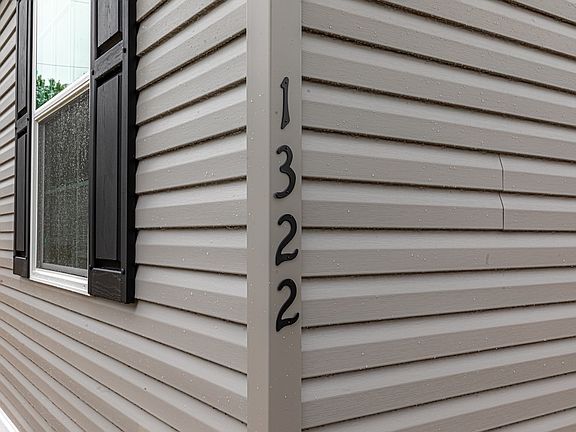 4th image of 1302 Sunset Dr #1322