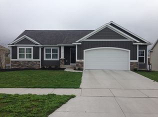 4089 Ronalds Rd, Dorr, MI 49323