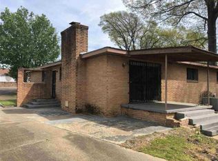 2755 Robinson St, Jackson, MS 39209