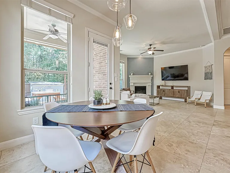 210 Hearthshire Cir — Photo 20