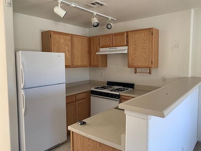 2nd image of 5680 El Paseo Dr APT 103