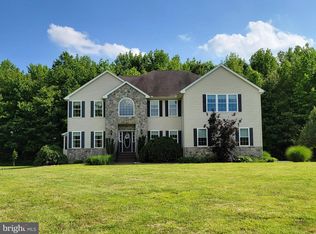 136 Brierley Ln, Bear, DE 19701