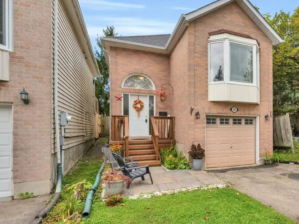 302 Shelburne Pl, Shelburne, ON L9V 3A9
