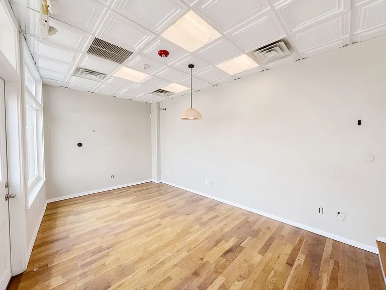 784 Tremont St — Photo 5