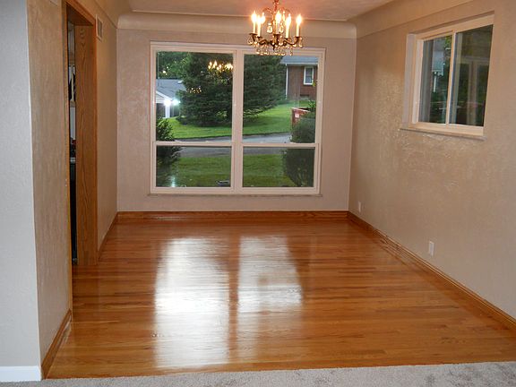 Dining Room (Hardwood Floor)